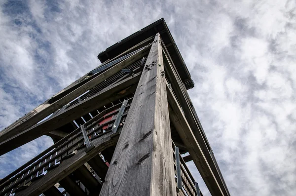 Majektischer Aussichtsturm — Stockfoto