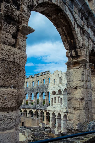 Detalle arco romano — Foto de Stock