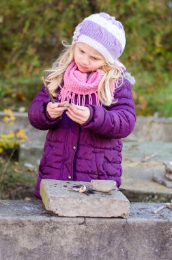 güzel kız oynamaya