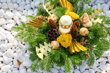 mezarı üzerinde burrial çelenk