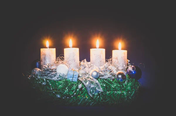 Four Burning Advent Candles Decoration Adornments Black Background — Stock Photo, Image