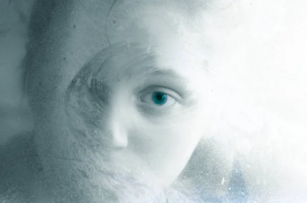 Adorable Little Child Face Looking Frosty Icy Window Experiment — Stock Photo, Image