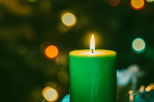 Eine Brennende Kerze Festlich Leuchtender Weihnachtsstimmung — Stockfoto