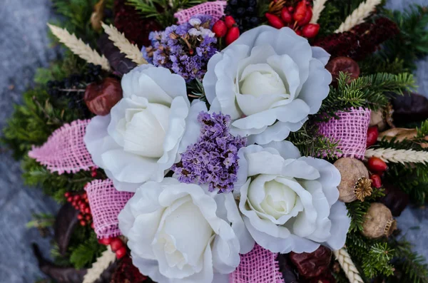 Färgglada Blommor Dekoration Blommor Gravar Kyrkogården Alla Helgons Dag — Stockfoto