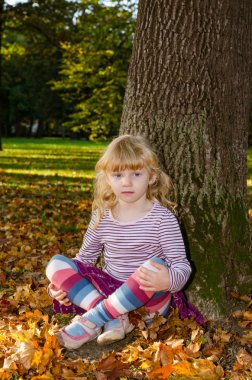 forrest sarışın kız