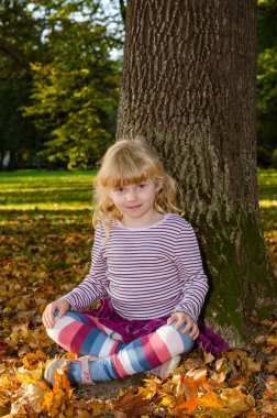 forrest sarışın kız