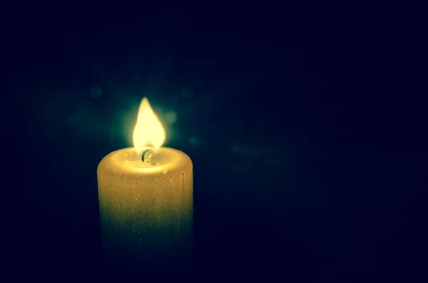 Płonąca świeca — Zdjęcie stockowe