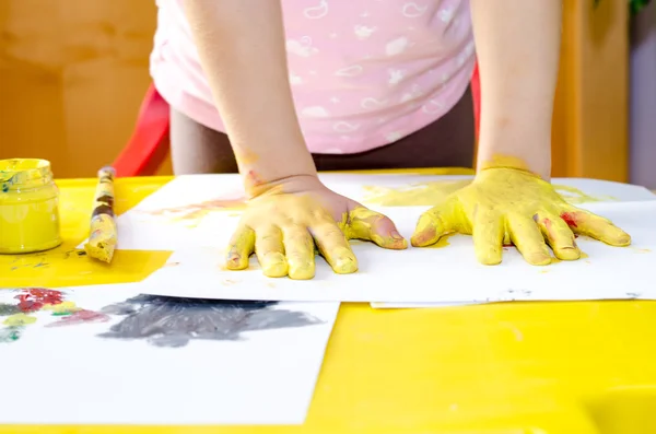 Farben und Hand — Stockfoto