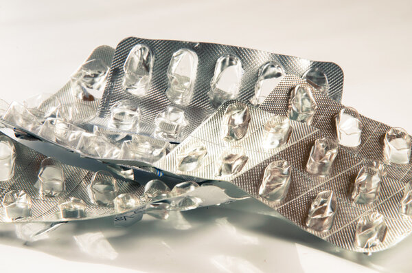 пустые таблетки волдырь изолирован
