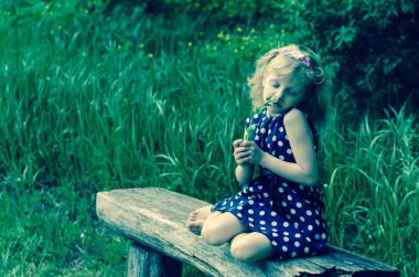 güzel bir kız yalnız