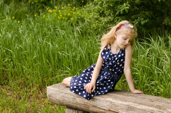 Menina triste bonita — Fotografia de Stock