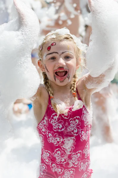 Fiesta de espuma para niños — Foto de Stock