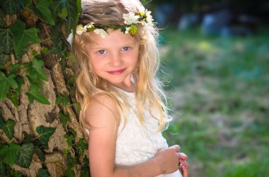 masum sarışın kız