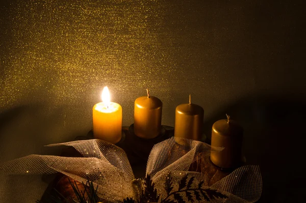 Kerzen im Adventskranz — Stockfoto