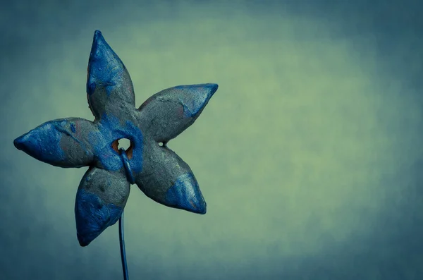 Flor de cerámica —  Fotos de Stock