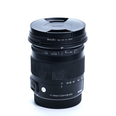 Bangkok, Tayland - 12 Ocak 2016: Sigma zoom lens hood, 17-70 mm