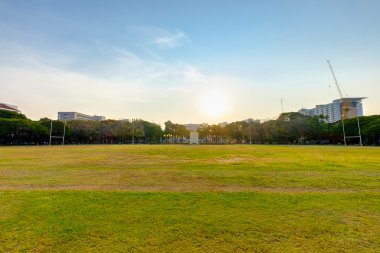 Üniversitesi'futbol sahası