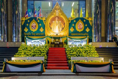 Tayland Kralı Bhumibol doğum günü kutlamaları