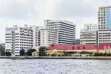 İlk hastane ve tıp shool Tay Siriraj hastane olduğunu