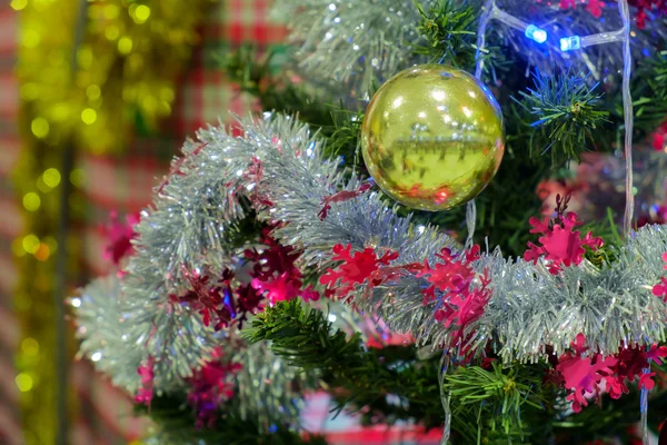 Decorado Navidad Árbol Borroso —  Fotos de Stock