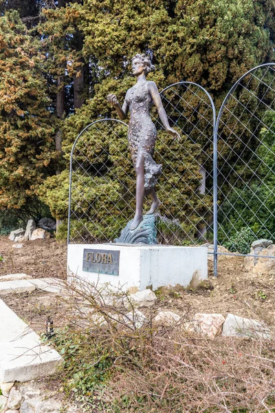 Crimea Bolshaya Yalta Nikitsky Botanical Garden April 2021 — 图库照片