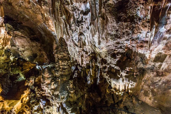 Crimea Skelskaya Cave April 2021 — Foto de Stock