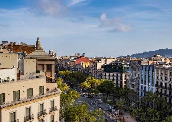 Gaudi, barcelona im september, spanien — Stockfoto