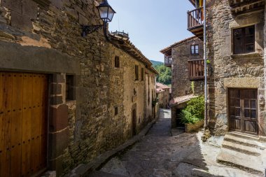 Rupit ben Pruit, Ağustos 2015