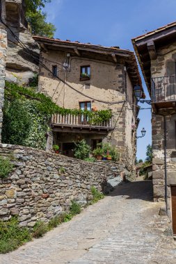 Rupit ben Pruit, Ağustos 2015