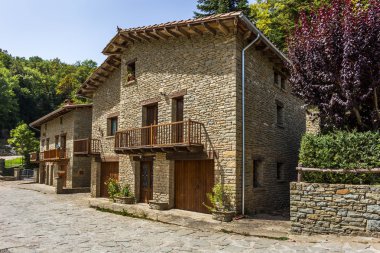 Rupit ben Pruit, Ağustos 2015