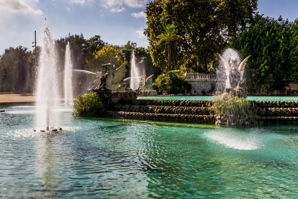 Parken Ciutadella, arc de Triomphe, Barcelona 2015 — Stockfoto