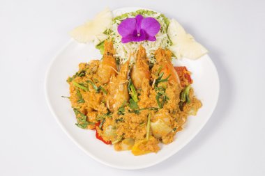 Sarı köri tozu ile karides