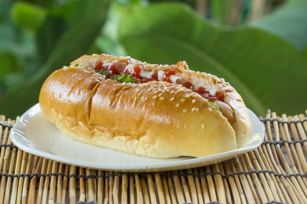 Hot dog con senape — Foto Stock