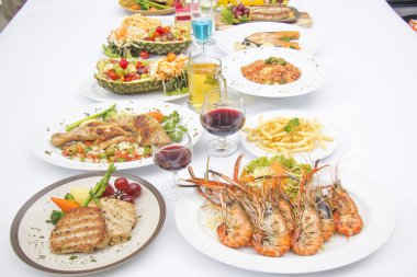 Birçok uluslararası gıda 