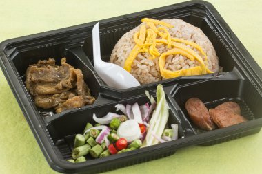 Karides hamur kutusunu küme ile ateş pirinç