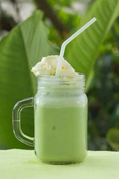 Matcha Green Tea smoothie whiped cream topping — Stock Photo, Image