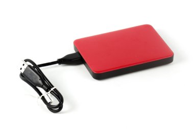 Kırmızı harici sabit disk ve kablo 