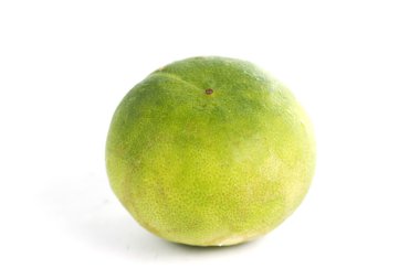 beyaz zemin üzerine yeşil limon