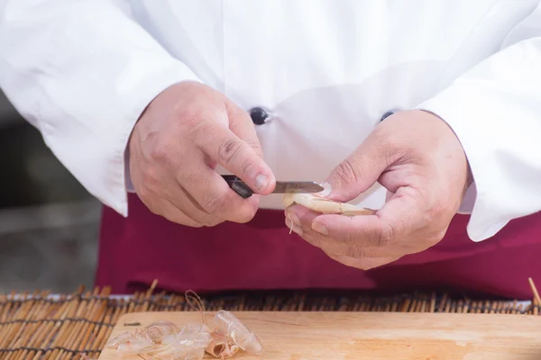 Chef prepared shrimp before cooking — Stock Photo, Image