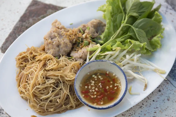 Rice noodles with pork — Stock Photo, Image