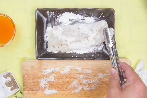 Filete preparado de harina mezclada de pescado Dory — Foto de Stock