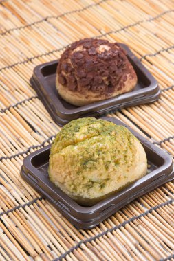 Çikolata ve yeşil çay choux krem 