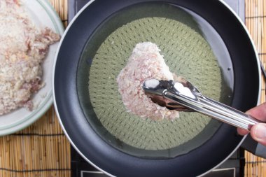 Şef derin kızarmış domuz pan