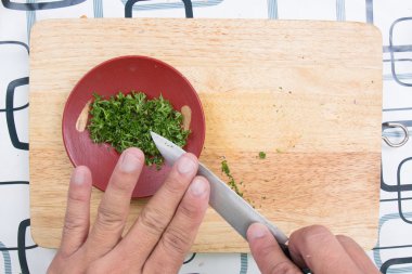 Pasley dilim plakasına koyarak Şef