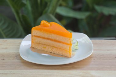 Turuncu kek krem parçası 