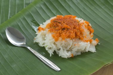 Kırmızı karides ve paçavra Hindistan cevizi yapışkan pirinç