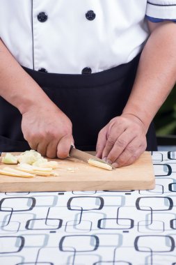 Şef bebek Mısır kesiyor