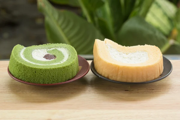 Заварний крем і зелений чайний рулет торт — стокове фото