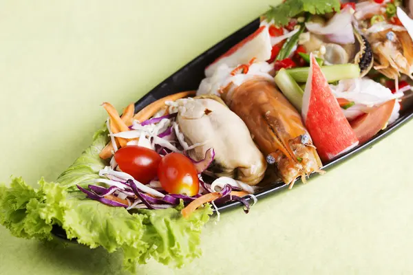 Thailändische würzige Meeresfrüchte-Salat — Stockfoto