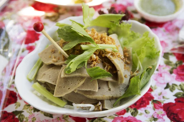 Kryddig sallad med vietnamesiska fläsk skinka — Stockfoto